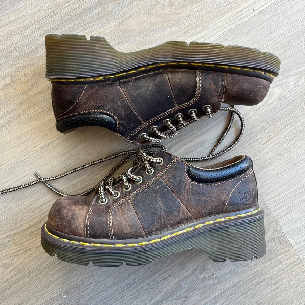 Dr. Martens Melissa Women’s Size 7 Brown Casual Lace Up Oxford Shoes - Picture 1 of 6